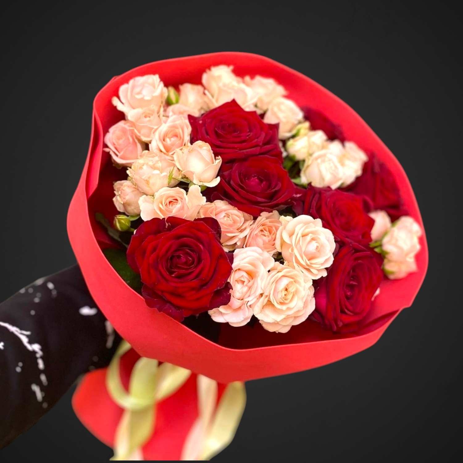 Букет "Торжество красного"